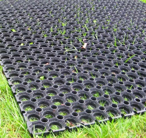 Grass mats, Paddock Matting, Playground Mats