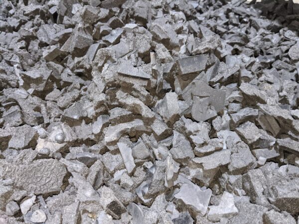 Rubber chippings / Arena top p . 30mm and under rubber chippings